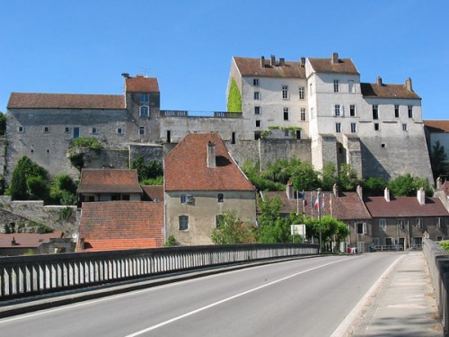 CHâTEAU ET éDIFICES MéDIéVAUX